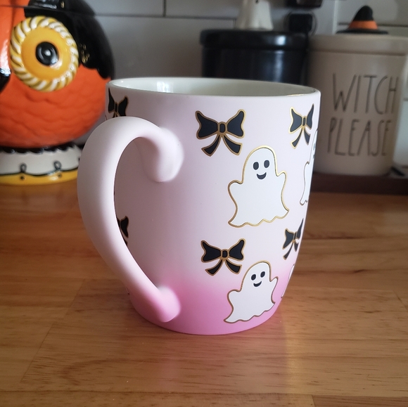🎃 NWOT Cobwebs & Cauldrons Bow and Ghost Mug Pink - Picture 2 of 5
